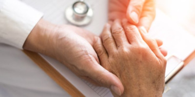 Dấu hiệu của bệnh Parkinson và giải pháp điều trị