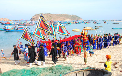 Lễ hội Cá Voi Nha Trang – Nét đẹp truyền thống của miền biển